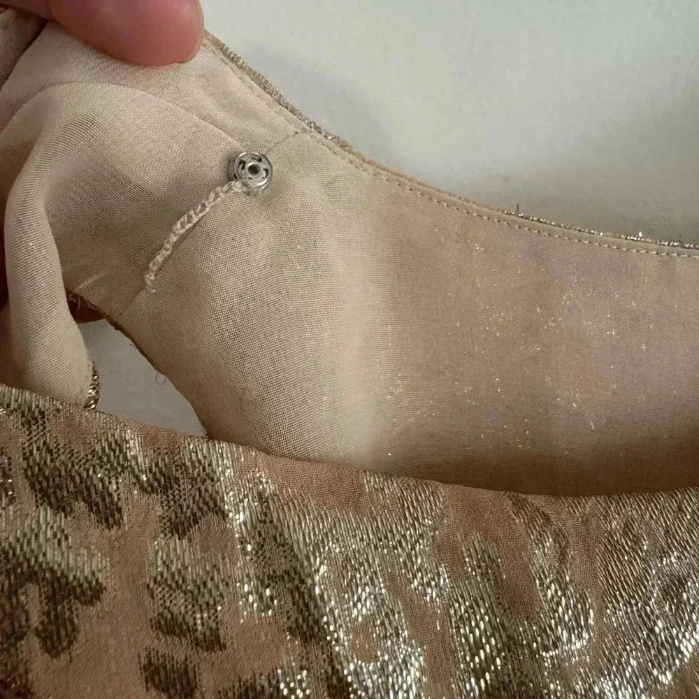J Crew Silk and Metallic Sleeveless Top Size 2 - Picture 16 of 16